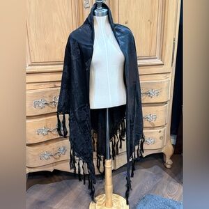 Ralph Lauren Purple Label Black Fringed Wrap 100% silk